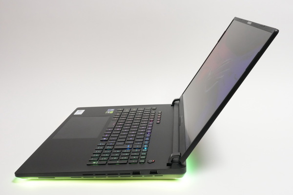 爆速ゲーミングノートPC「ROG Strix SCAR 18」実機レビュー