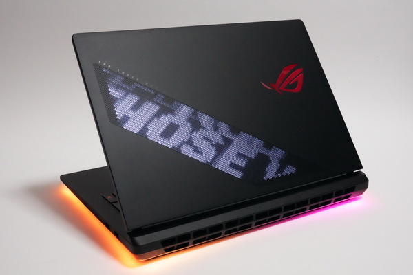 爆速ゲーミングノートPC「ROG Strix SCAR 18」実機レビュー