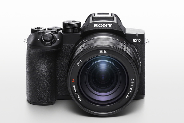 ソニーが「RX10M5」発表