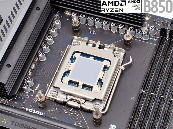 最新のAMD AM5ソケットマザーボードにスタンドオフを固定してウォーターブロックを固定する手順
