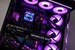 強力エアフロー＆“魅せる”内部構造が素敵！Ryzen 9 9950X3D2＆RTX 5070のポテンシャルをASRockで引き出すゲーミングPCはいかが？
