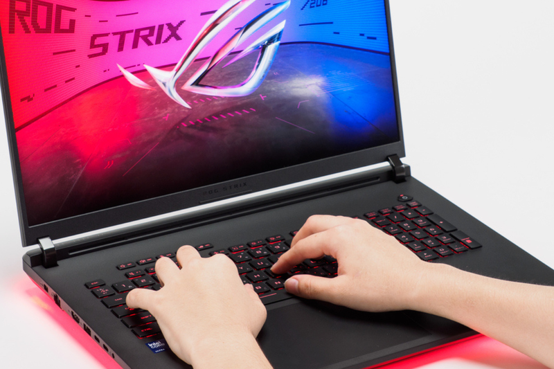 100万円超えのバケモノゲーミングノートPC！RTX 5090搭載、性能が異