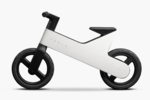 テスラ、子ども用バランスバイク発売　2〜5歳向けで225ドル（約3万6000円）