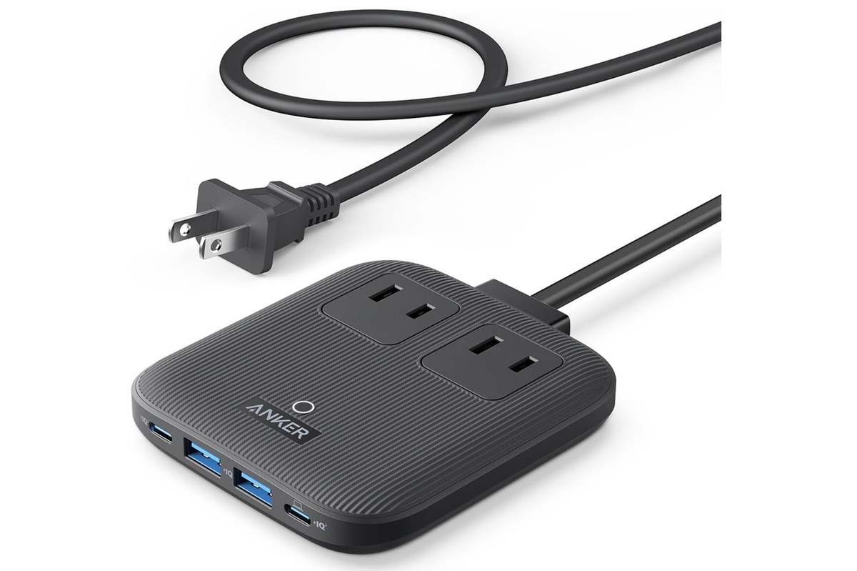 コンセントもUSB-Cもつなぎたいなら、この電源タップ！ ANKER「Nano Charging Station」薄くて便利