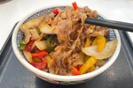 吉野家「牛スタミナ焼肉丼」を実食！ ニンニクだれで味が濃い、これは攻めてる