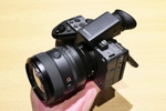 EVF装着可能で5Kオープンゲート記録のソニー・フルサイズムービーカム「FX5」発表