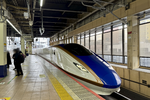 お盆の新幹線、自由席が比較的空くのはいつ？　JR東日本が混雑予測