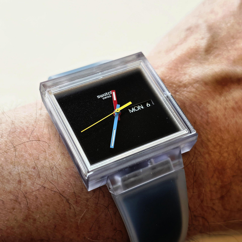 もし初代Swatchが四角だったら？」そんなifを楽しめるアナログ腕時計を