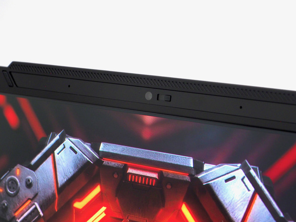 3Dノイズリダクション機能と物理プライバシーシャッターを備えた上部ベゼルのWebカメラ