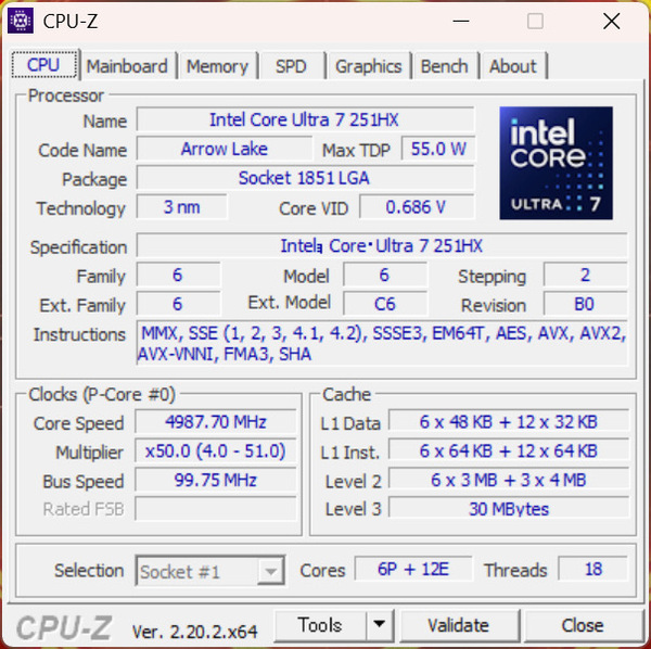 18コア18スレッド対応の最新インテル Core Ultra 251HX プロセッサーのHWiNFO64画面