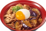 うまそ！すき家「シビ辛麻婆茄子牛丼」おんたまのせてトロ～