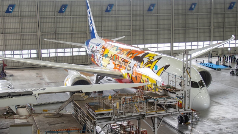 ANA新「ポケモンジェット」公開！ 機体下の”隠しギミック”が胸熱だった