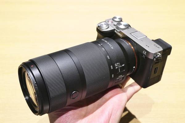 「FE 100-400mm F5.6-8 OSS」発表