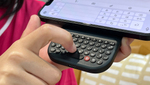 スマホにくっ付くミニキーボード！触ってわかる夢の使い勝手と打ち心地「Clicks Power Keyboard」はいいぞ　