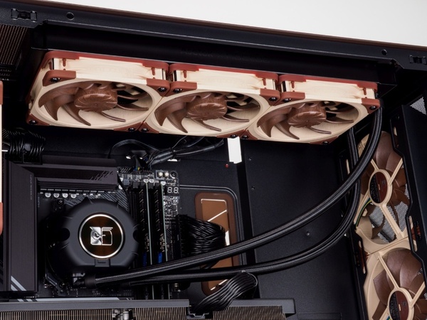 Silent Master Noctua Edition X870A