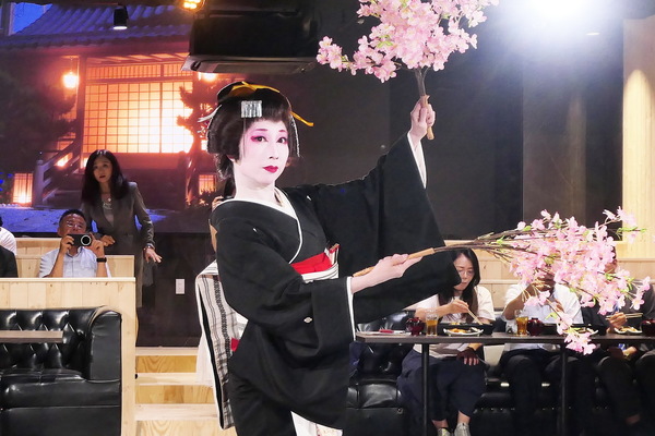 「東京相撲部屋娯楽」オープン