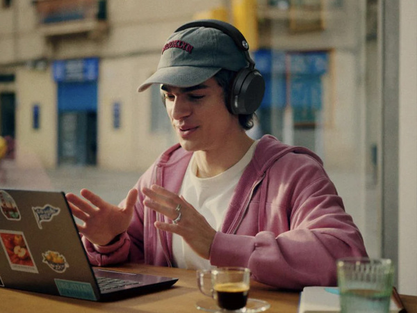 MOMENTUM 5 Wireless
