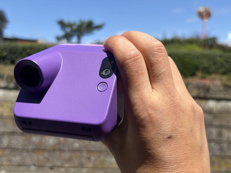 私が「超レトロなインスタントカメラ」を毎日持ち歩いてしまう、ただ