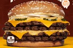 背徳の1656kcal！ パティ4枚×ガリマヨの超重量級チーズバーガー