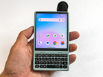 【ド変態スマホ】正方形ボディ×物理キーボード!? 異端児IKKO「MindOne Pro」のギミックが面白すぎる