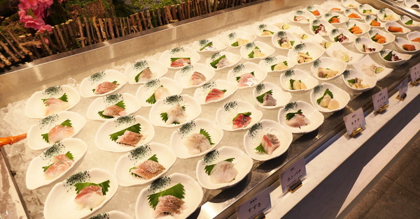 銀座でタラバと和牛食べ放題