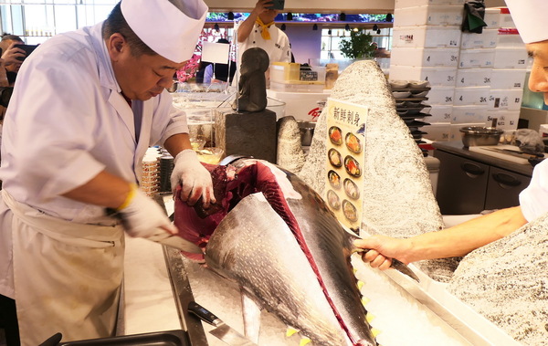 銀座でタラバと和牛食べ放題