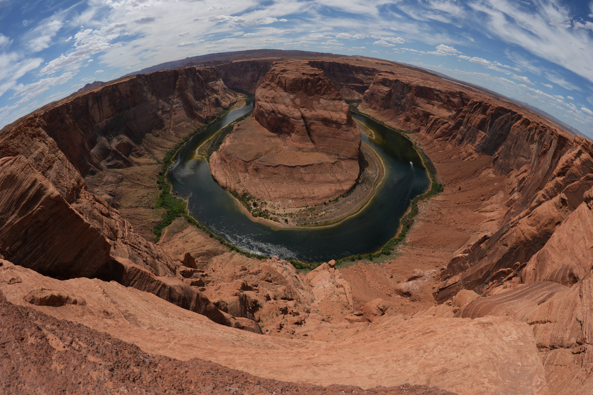 ソニーが魚眼ズームレンズ「FE 8-14mm F3.5 Fisheye G(SEL814G)」を発表