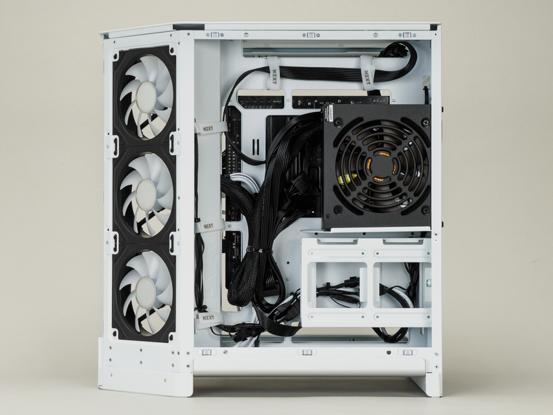 Ryzen 7 5700X＆RTX 5060 Tiでコスパを追求したゲーミングPC、見た目も