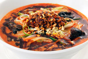 山椒ビリッ！ 幸楽苑にシビ辛「麻辣担担麺」860円、新作3種が登場