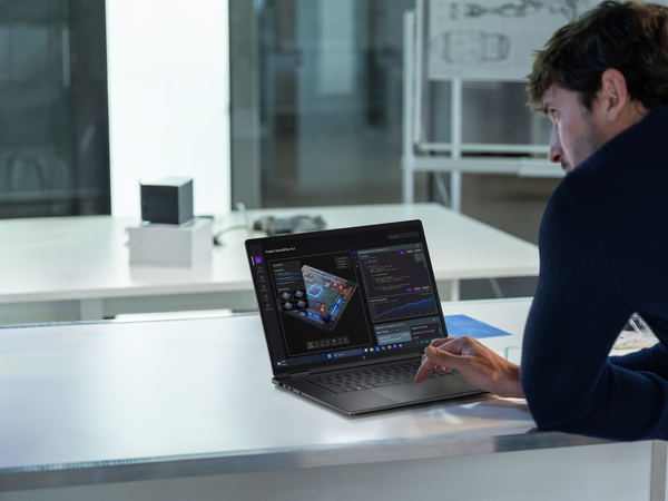 「HP OmniBook Ultra 16 / X 14」を発表