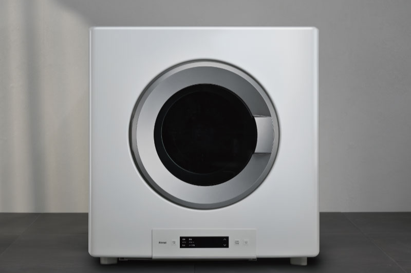 Rinnai Unveils "Hot Water Type" Kanta-kun, Easier to Install Even in Condos