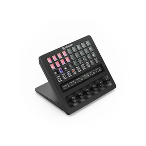 デカすぎ、ボタン多すぎ！ でも使いやすい！ 「Stream Deck + XL」は左手デバイス好きの理想型
