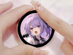尊い……。「動く推し」をいつでも“持ち歩ける”「Adget Can-Badge」が至高