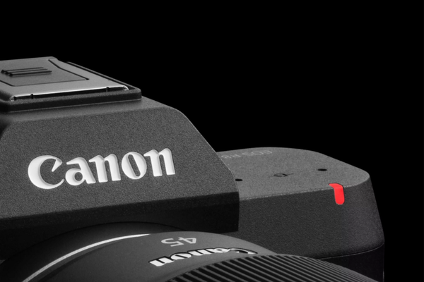 「EOS R8 Mark II」発表