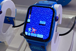 腕時計で『ロックマン』が動いてる!? 瑞起ブースのレトロゲーム機がすげ～！【TGS2026特集】