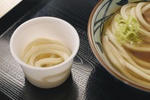 【本日から】丸亀製麺「ひと口うどん」無料配布！ 2日間限定、全国で
