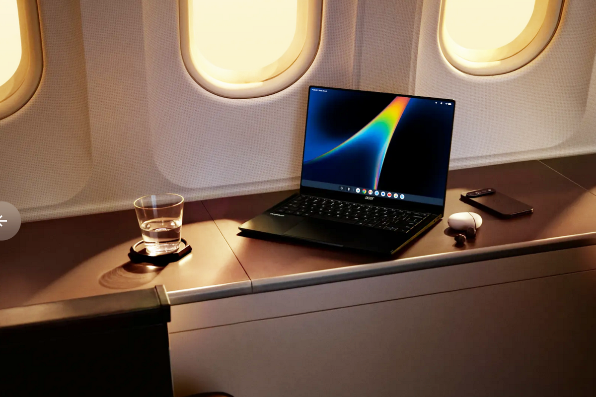 新ノートPC「Googlebook」発売