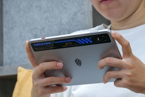 鳴潮をガチでやるならこのタブレットだろ！ 最強CPUに有機EL、水冷装備の究極タブレットで実際に遊んでみた