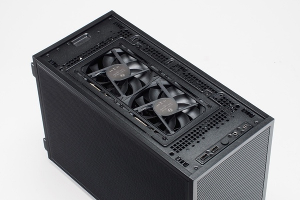 G-Master Velox Mini 2 B860i