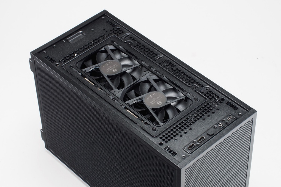 G-Master Velox Mini 2 B860i