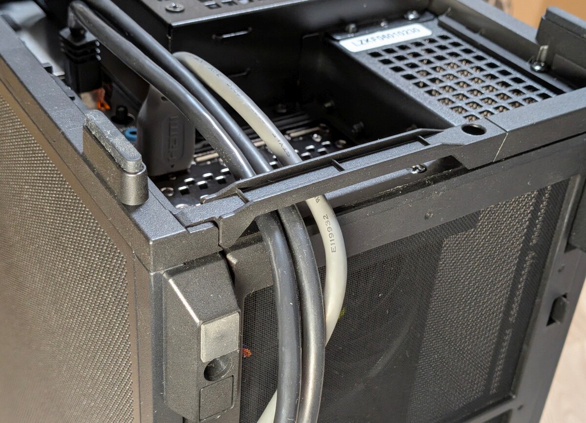 G-Master Velox Mini 2 B860i