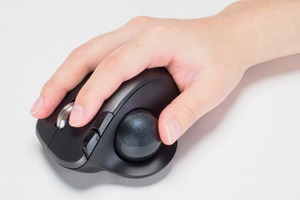 マウス疲れが限界な俺…日本企業が作った小型トラックボール「BSTBB700X」に移行したらすごく楽になった話