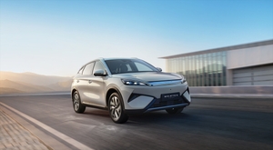 補助金減額の逆風でも死角なし!? 大幅刷新の新型EV「BYD ATTO 3 EX」が後輪駆動化でガチすぎる