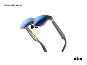 劇的に軽い62gで4万円台！　あえて割り切った有線仕様のARグラスが「xbx a01+」使いやすい