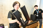 折りたためるサウンドバーの登場に驚き、JBLをはじめとした秋の新製品が並ぶプライベートショーに潜入だ