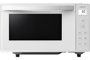 1万3430円なのに最大900W！ 東芝の17L電子レンジはご飯1杯約1分、しかもフラット庫内