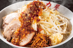 【本日】総重量約1000gのモンスター！「にんにく背脂鶏白湯G」魁力屋で