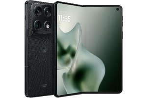 8万円以上引きは今日まで！ 開けば8.1型の大画面、モトローラの折りたたみスマホ「razr fold」が21万8036円