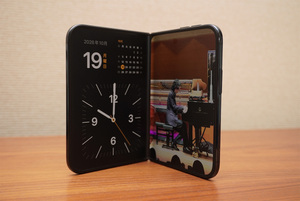 36万円超の「iPhone Duo」を使ってわかった「いつものiPhone」の安心感と大画面の課題