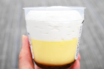 クリーム多すぎじゃない!? ファミマ「クリームに溺れるプリン」本日発売